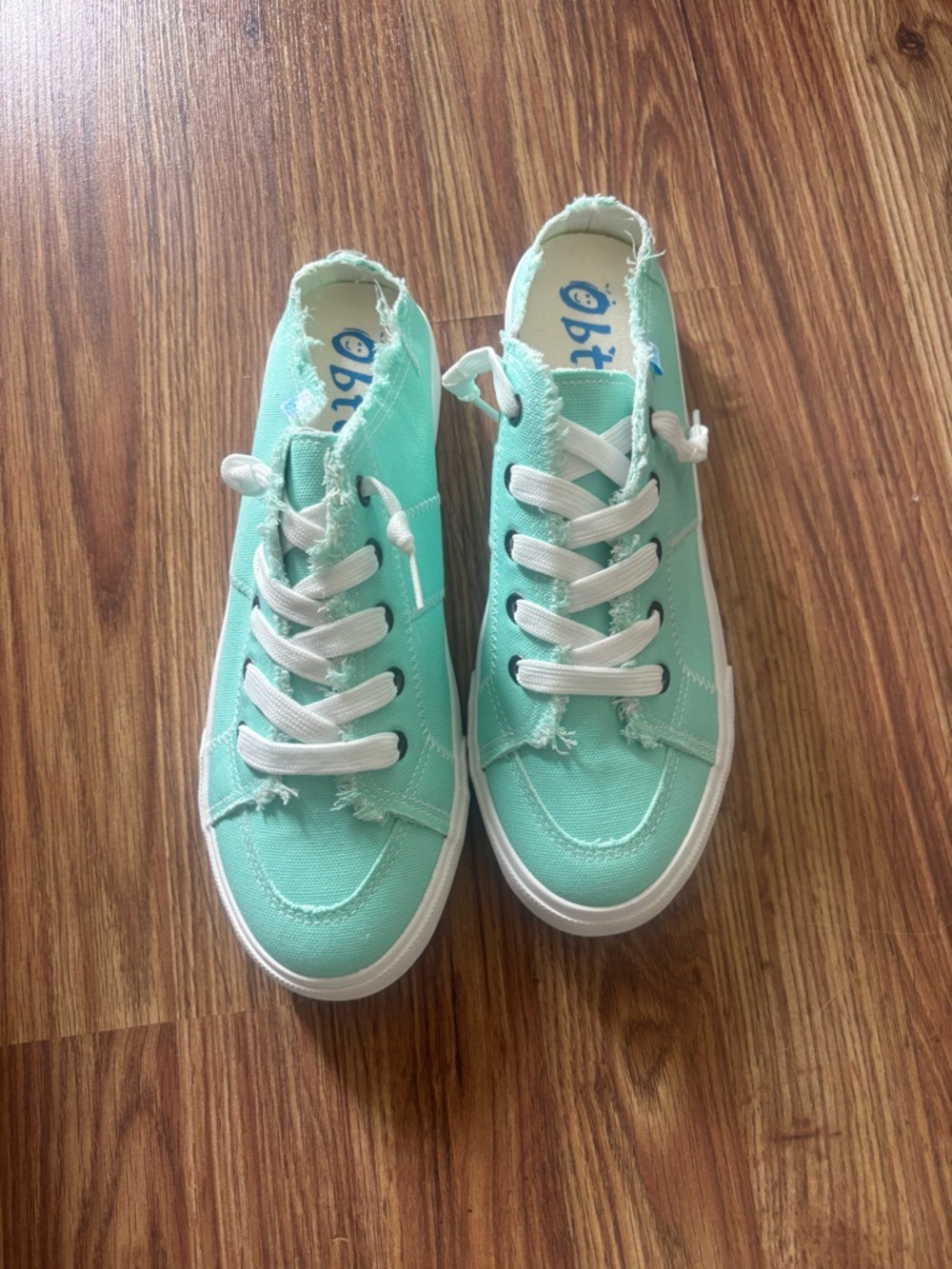 Women’s Canvas Slip on Lace-Up Sneakers